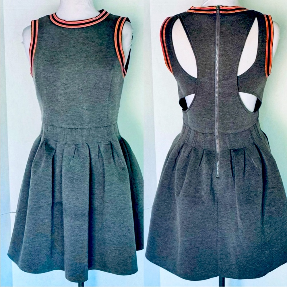 Scuba material!  Super stretchy, flirty and unique comfy dress.  I loved it!